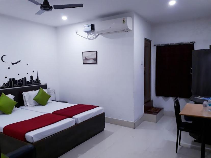 Hotel Executive Inn Hailakandi Rum bild